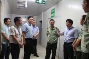 市应急办督查我院消防工作