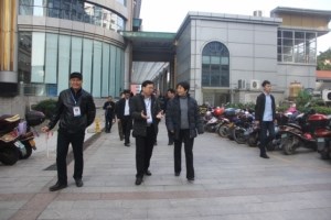 调研︱自治区卫生健康委员会副主任梁远一行到我院贫困人口住院补偿问题调研