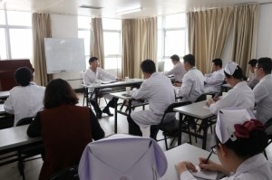 符春晖院长主持胸痛中心专题行政查房