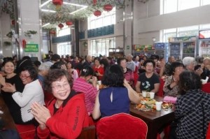 暖意浓浓，医院召开退休职工迎春座谈会