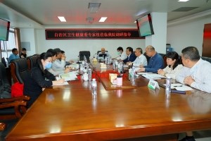 自治区卫生健委调研组调研传染病防治工作