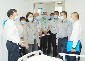 自治区卫健委指导传染病区建设