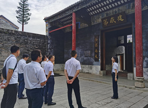 钦州市第一人民医院第十六党支部开展家风家教主题党日活动